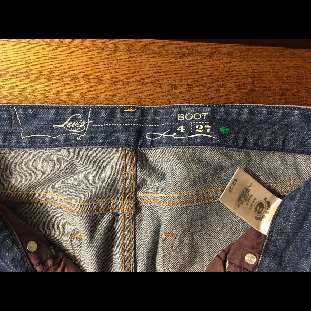 Levi’s - Picture 3 of 7